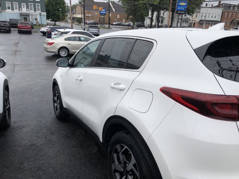 Used 2022 Kia Sportage LX image 6
