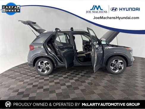 Certified 2024 Hyundai Venue SEL image 23