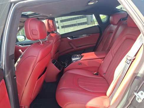 Used 2022 Maserati Quattroporte Modena Q4 image 13