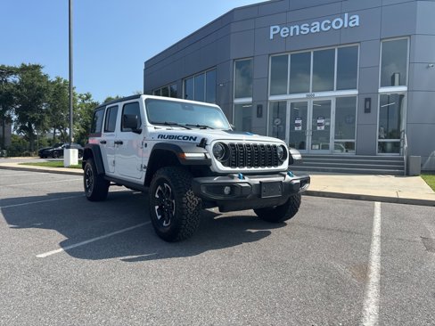 Used 2024 Jeep Wrangler Unlimited Rubicon 4xe image 3