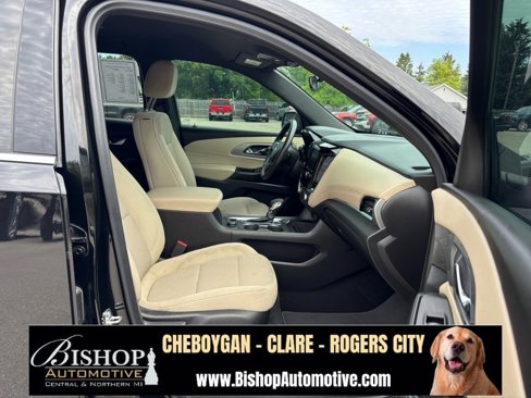 Used 2023 Chevrolet Traverse LS image 20