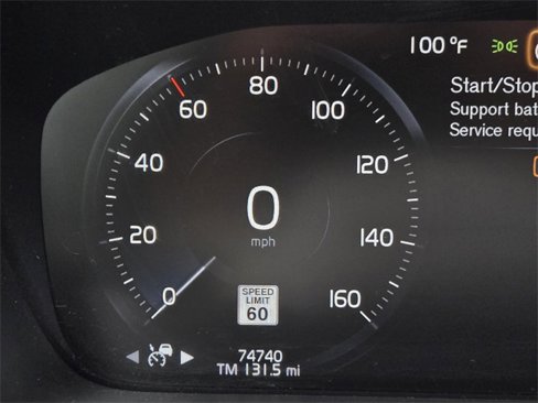 Used 2022 Volvo XC90 T5 Momentum w/ Climate Package image 21