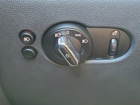 Used 2015 MINI Cooper S image 24