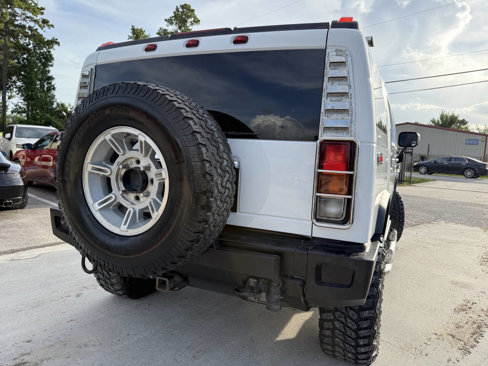 Used 2003 HUMMER H2 w/ Preferred Equipment Group image 4