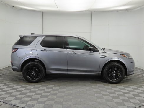 Used 2024 Land Rover Discovery Sport S image 4