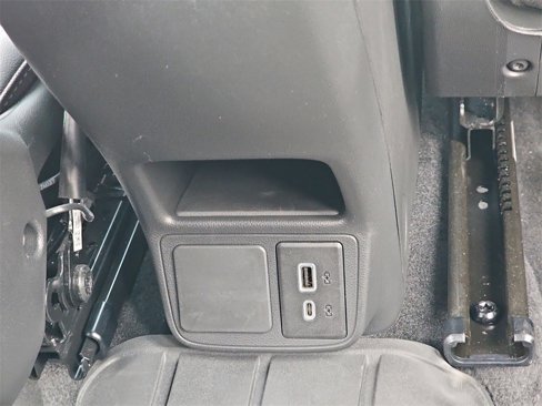 Used 2022 Buick Encore GX Select w/ Sport Touring Package image 12