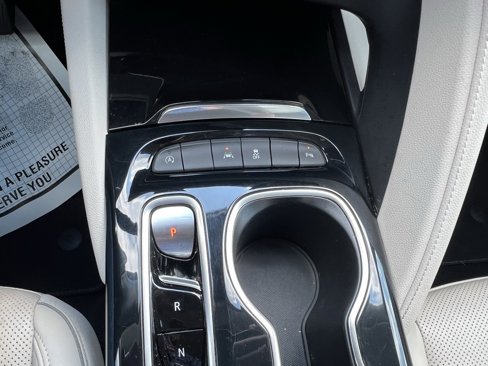 Certified 2021 Buick Envision Essence image 26