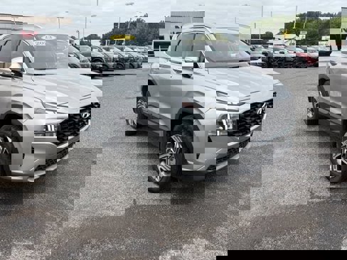 Used 2023 Hyundai Santa Fe SEL image 3