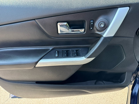 Used 2011 Ford Edge SE image 10