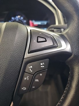 Used 2020 Ford Edge SEL w/ Convenience Package image 16
