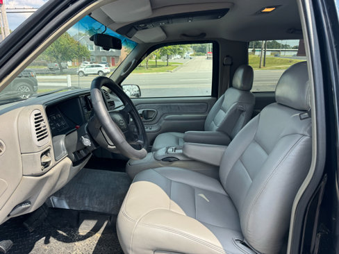 Used 1996 Chevrolet Tahoe 4WD 2-Door image 13
