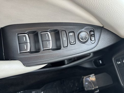 Used 2018 Honda Accord LX image 23