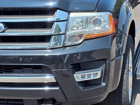 Used 2015 Ford Expedition Limited w/ Equipment Group 301A image 34