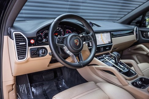 Certified 2019 Porsche Cayenne image 4
