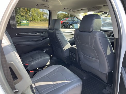 Used 2019 Buick Enclave Essence image 28