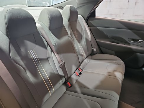 New 2025 Hyundai Elantra Sport image 11