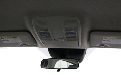 Used 2019 Toyota Yaris LE image 18