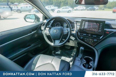 Used 2023 Toyota Camry SE image 13