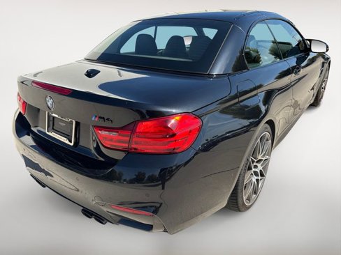 Used 2016 BMW M4 Convertible image 14
