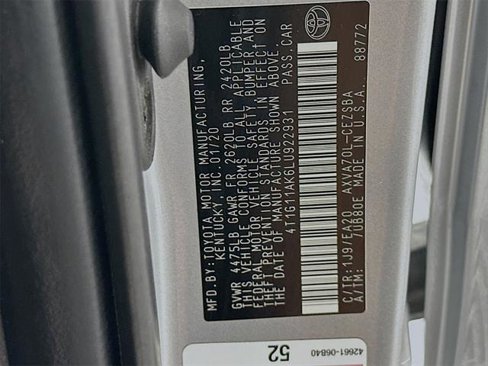 Certified 2020 Toyota Camry SE image 28