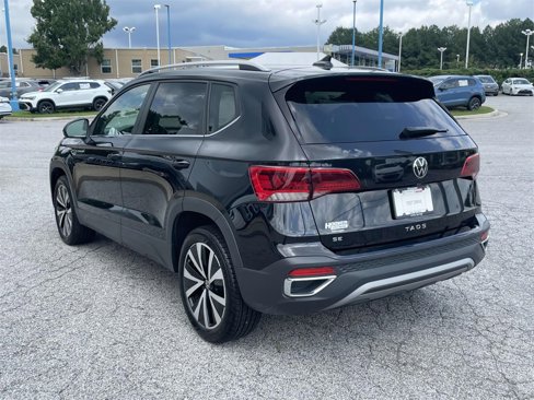 Certified 2023 Volkswagen Taos SE image 5