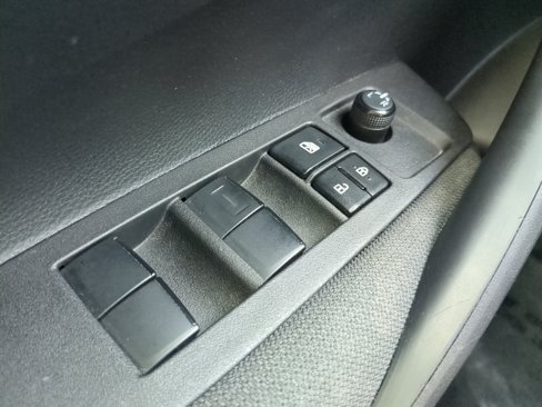 Used 2024 Toyota Corolla LE image 28