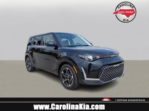 Used 2023 Kia Soul EX image 1