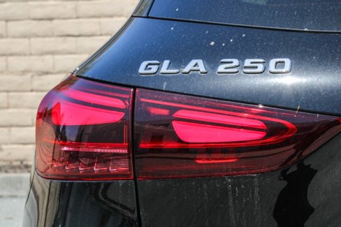 Certified 2025 Mercedes-Benz GLA 250 4MATIC image 9