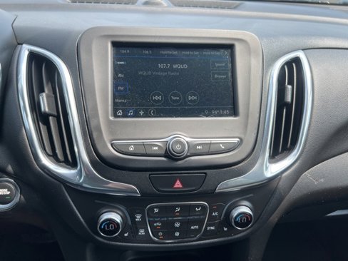 Used 2019 Chevrolet Equinox LT image 24