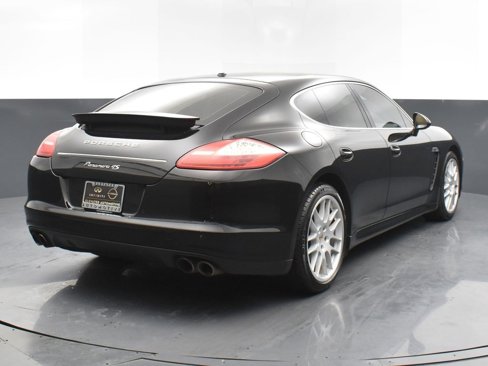 Used 2010 Porsche Panamera image 2