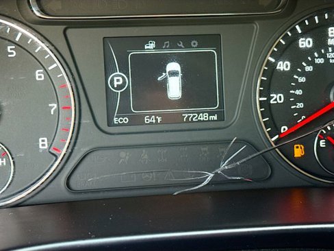 Used 2016 Kia Sorento LX image 13