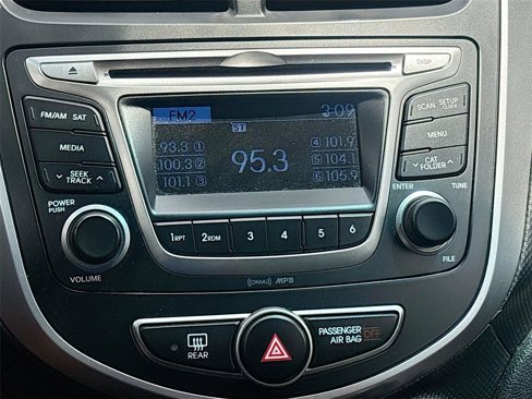 Used 2016 Hyundai Accent SE image 14