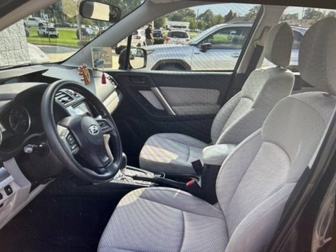 Used 2016 Subaru Forester 2.5i w/ Alloy Wheel Package image 5