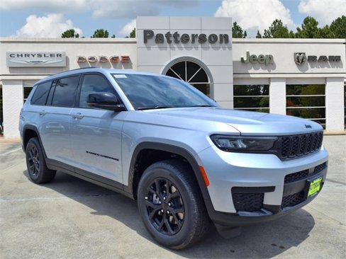 New 2025 Jeep Grand Cherokee L Altitude image 1