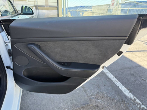 Used 2022 Tesla Model 3 Long Range image 25
