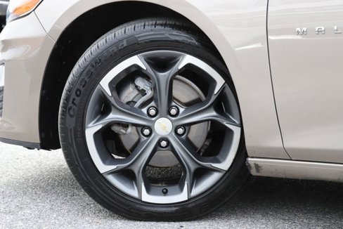 Used 2023 Chevrolet Malibu LT image 3