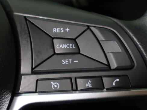 Used 2018 Nissan Rogue S image 37