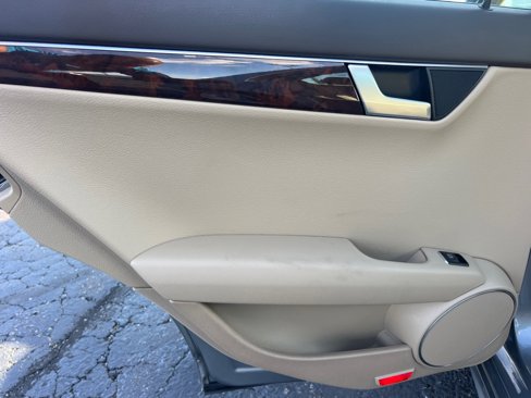 Used 2013 Mercedes-Benz C 300 4MATIC Sedan image 7