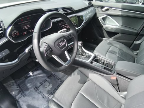 Certified 2023 Audi Q3 2.0T Premium Plus w/ Premium Plus Package image 18