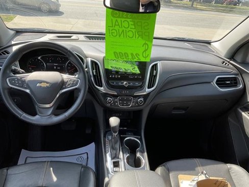 Used 2023 Chevrolet Equinox Premier image 6