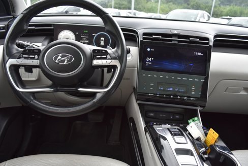 Used 2022 Hyundai Tucson Limited image 17