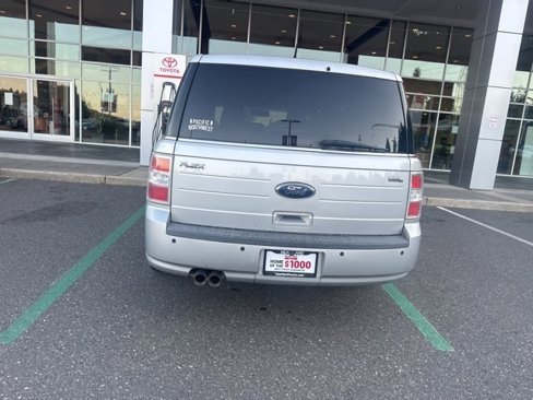Used 2009 Ford Flex SEL image 10