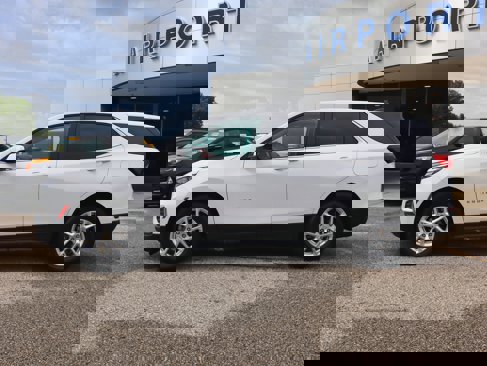 Used 2022 Chevrolet Equinox LT image 2