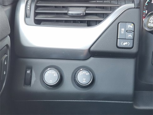 Used 2020 Chevrolet Suburban LT image 22
