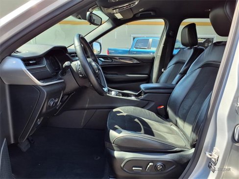 Certified 2021 Jeep Grand Cherokee L Laredo image 11