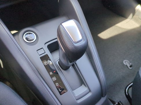 New 2025 Nissan Kicks Play S image 23