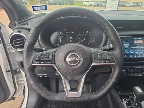 Certified 2024 Nissan Kicks SR w/ SR Premium Package image 12