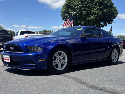 Used 2014 Ford Mustang Coupe image 3
