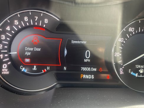 Used 2017 Lincoln MKX Reserve w/ Lincoln MKX Climate Package image 2