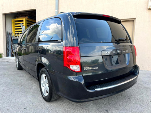 Used 2013 Dodge Grand Caravan SXT image 9